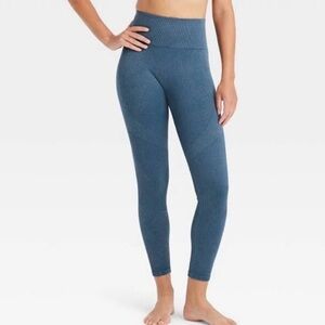 JoyLab Women's High-Rise Ribbed Seamless 7/8 Leggings in Blue